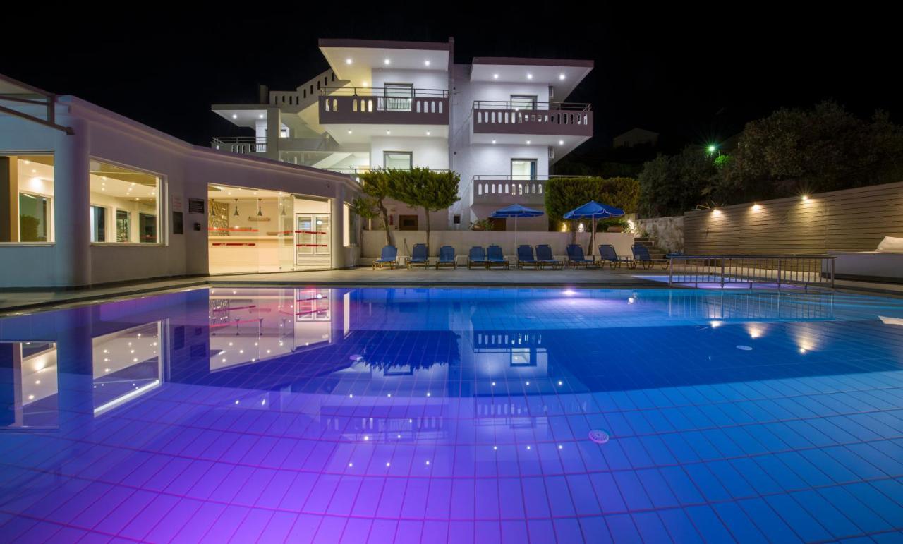Varouxakis Hotel Платаньяс Екстер'єр фото