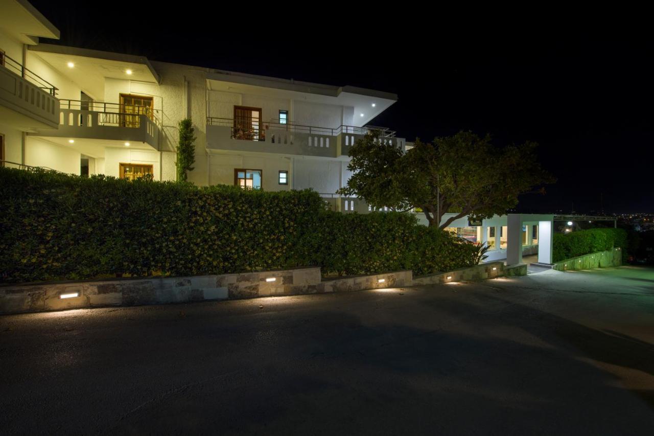 Varouxakis Hotel Платаньяс Екстер'єр фото