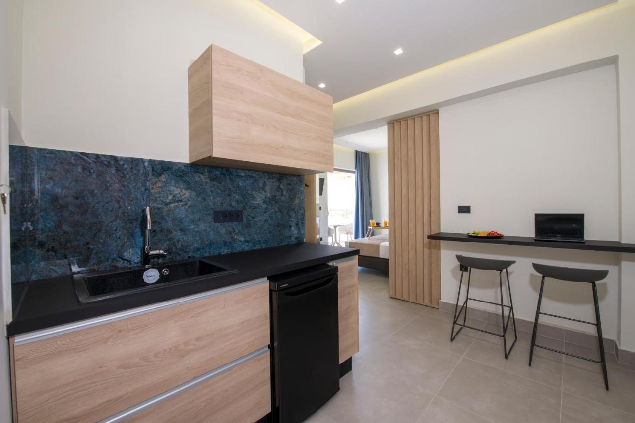 Varouxakis Hotel Платаньяс Екстер'єр фото